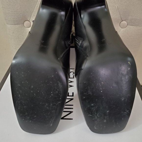 Nine West "Quitit" black leather booties - Picture 7 of 8